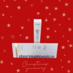 Yasmina Filali Instagram - Ich wünsche euch allen einen wunderschönen 3. Advent!🎅 Es ist wieder so weit! 😉 Ihr könnt wieder tolle Produkte gewinnen! 😊🎅❤️ WIE KANNST DU TEILNEHMEN: ⭐LIKE diesen Beitrag ⭐MARKIERE eine/n Hautpflege-Freund/in ⭐TEILE diesen Beitrag oder meine Story dazu ❤️ Eine glückliche Person wird dieses Paket erhalten. 😉 Ich werde den Gewinner am Donnerstag in meinem nächsten Insta Live mit @heyhappynewlife bekannt geben! Hiermit bestätige ich, dass die Werbeaktion in keiner Weise von Instagram gesponsert, unterstützt oder verwaltet wird oder mit Instagram verbunden ist. #giveaway #skincaregiveaway #skincare #makeup #makeupartist #yasminafilali #christmasgiveaway #dermalogica #dermalogicaprismaprotect #ucderm #ucdermshiningeyes