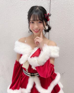 Yasuda Momone Instagram - .
Merry X'mas🤍🎄🥂✨