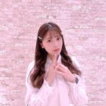 Yasuda Momone Instagram - 髪色変えたいなぁ💭🎀 お洋服は安くてかわいいSHEINさん🫶🏻⌒♡｡ . . . #frenchgirly #girly #フレンチガーリー #pink #ピンク加工 #girlyfashion #girl #ガーリー #shein