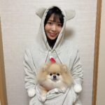 Yasuda Momone Instagram - . おもろい服みつけました笑笑 3枚目ふたりとも真逆みてる笑笑 #カンガルー