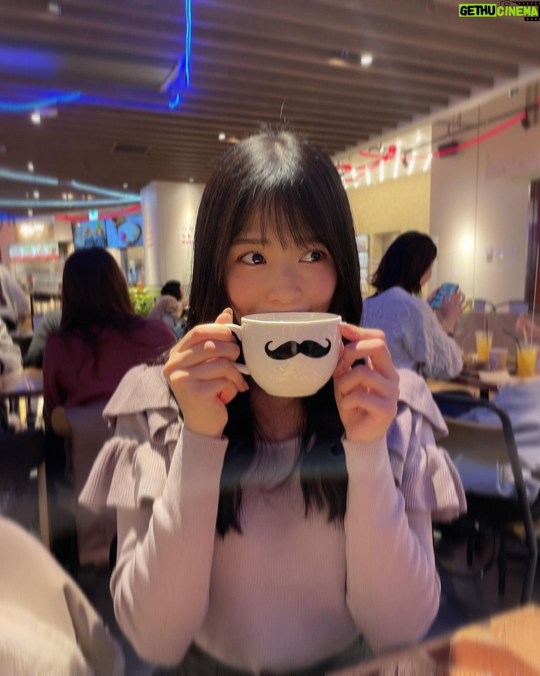 Yasuda Momone Instagram - . ひげ🥸 #梅田カフェ #大阪カフェ #est