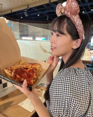 Yasuda Momone Instagram - .
2枚目なんか言いたそう😂

#ユニバデートなうに使っていいよ 
#usj #ユニバ #ユニバーサルスタジオジャパン