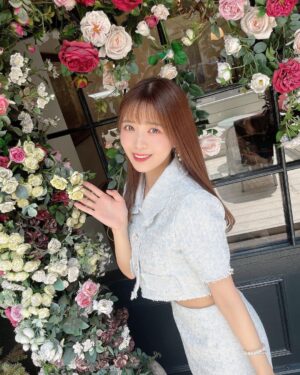 Yasuda Momone Instagram - 22歳になりました🐈‍⬛🤍

そして、
インスタ再開します🥳

#フレンチガーリー
#京都カフェ
#cafe
#thethreebears 
#meltie