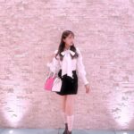 Yasuda Momone Instagram - 髪色変えたいなぁ💭🎀 お洋服は安くてかわいいSHEINさん🫶🏻⌒♡｡ . . . #frenchgirly #girly #フレンチガーリー #pink #ピンク加工 #girlyfashion #girl #ガーリー #shein