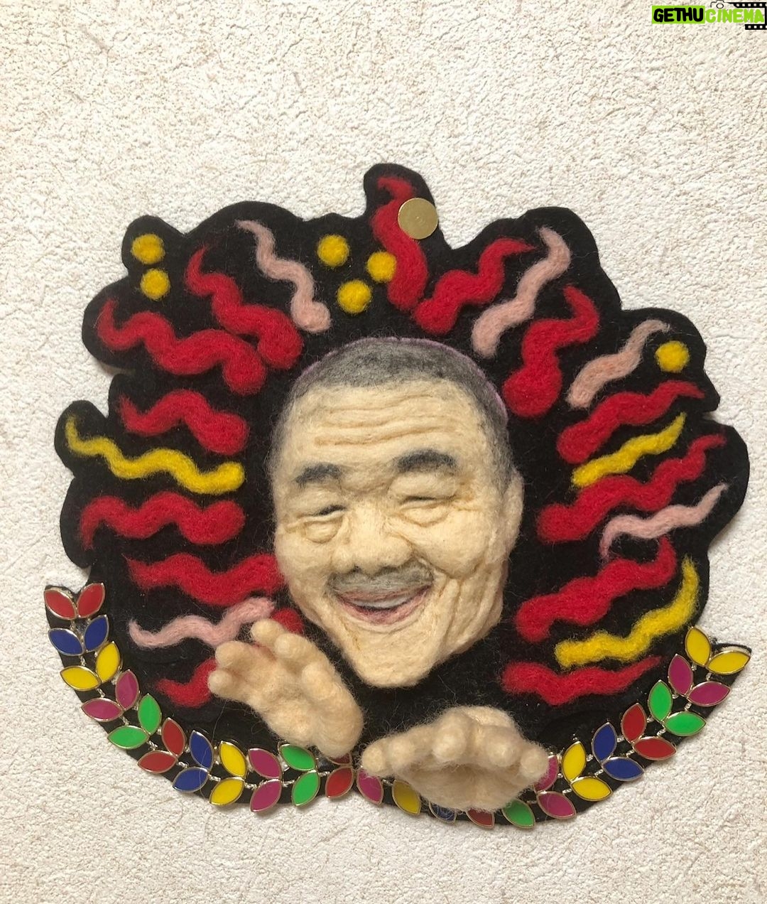 Yasuko Mitsuura - 22.8K Likes - 本に載ってない、日の目を見ない作品を。藤原組長としずちゃんの、魔除け。