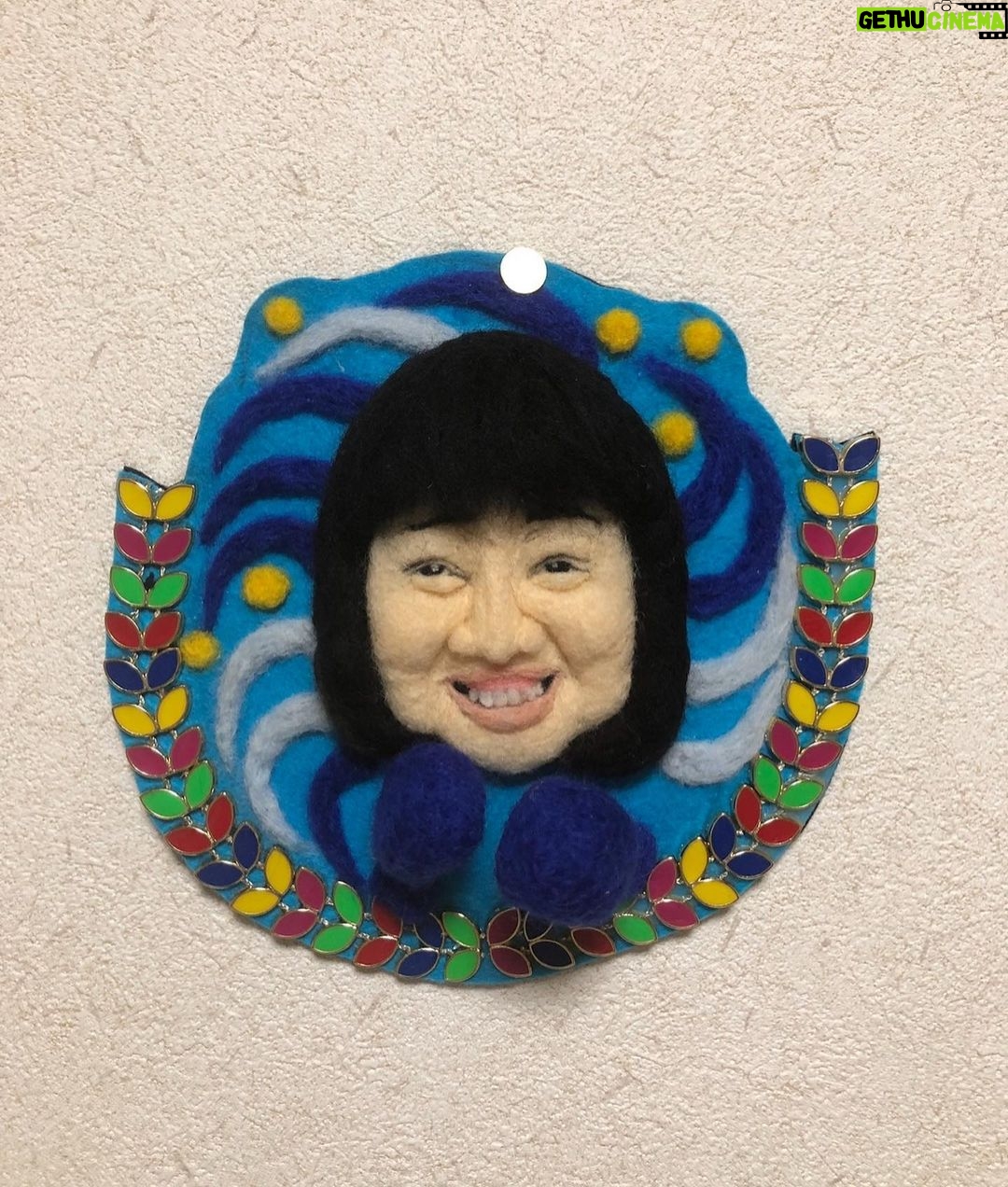 Yasuko Mitsuura - 22.8K Likes - 本に載ってない、日の目を見ない作品を。藤原組長としずちゃんの、魔除け。