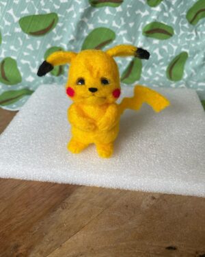 Yasuko Mitsuura Instagram - 子供に褒められたくて可愛いピカチュウを作ったつもりが
「こういうのはちょっとちがう、、、」と。しゅん。
よかれ裏目。
