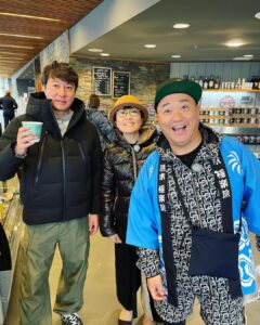 Yasuko Mitsuura Instagram - 「極楽旅」のロケでバンクーバーに来てくれたよ。で、すぐ帰って行ったよ。久々に涙を流して笑ったよ。極楽ロスだよ。