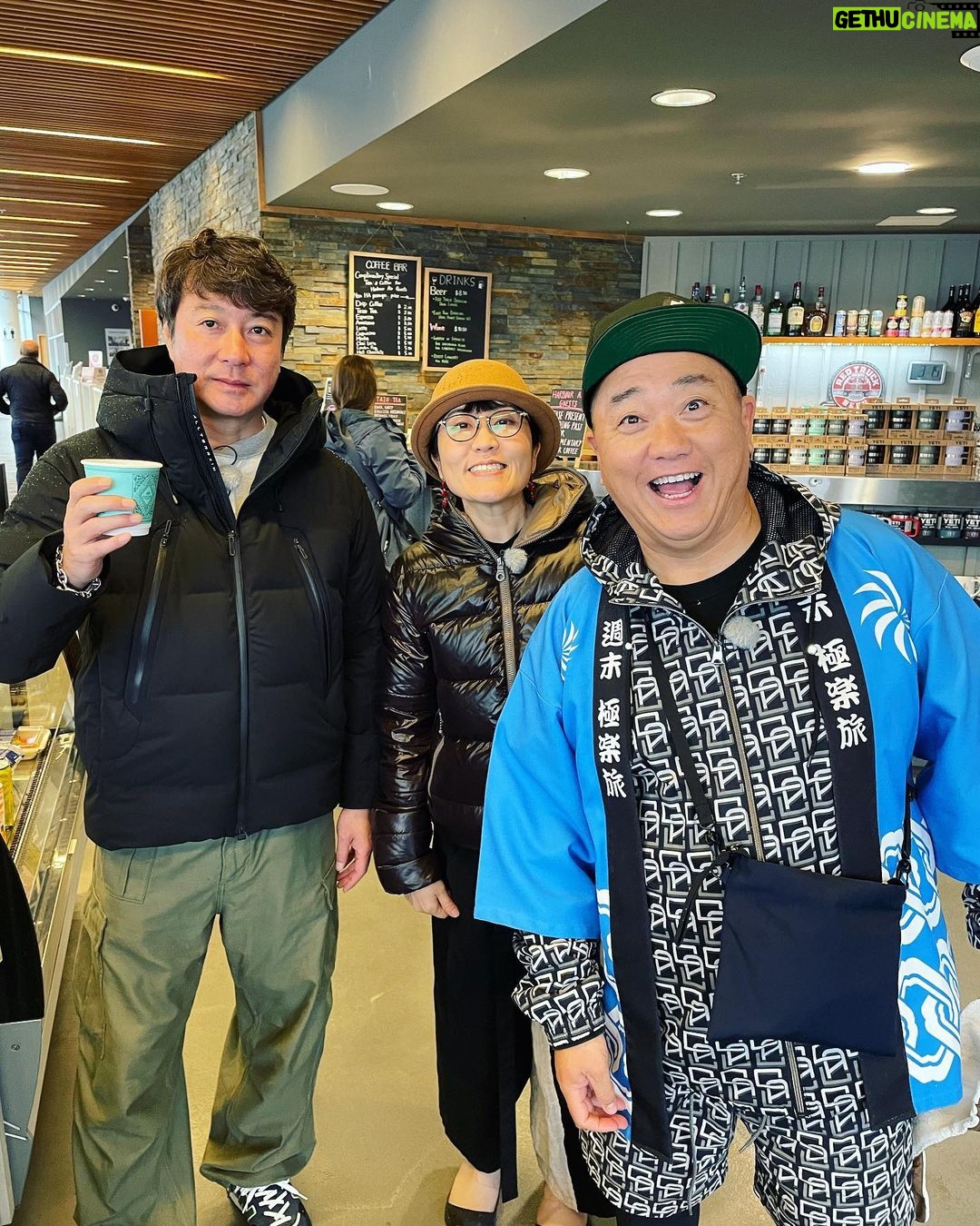 Yasuko Mitsuura - 90.6K Likes - 「極楽旅」のロケでバンクーバーに来てくれたよ。で、すぐ帰って行ったよ。久々に涙を流して笑ったよ。極楽ロスだよ。