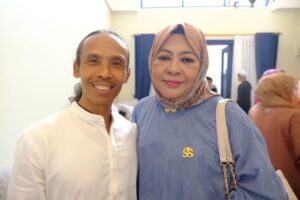 Yayan Ruhian Instagram - Walimatussafar Mamah @mamayoyoh6 & Abang @piping.firmansyah77 
Sehat-sehat dan lancar semuanya Mah, Bang, dari berangkat sampai pulang nanti. Ibadahnya diterima, diridhoi Allah SWT dan jadi haji yang mabrur. Aaamiin...