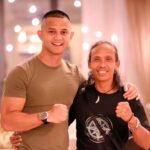 Yayan Ruhian Instagram - Hassan & Ifrit pun dah berdamai. Hassan invite Ifrit datang ke rumahnya. Terimakasih @hairulazreen @haniszalikha dah jemput makan. #BahasaHanief #fujixh1 #fujifilm