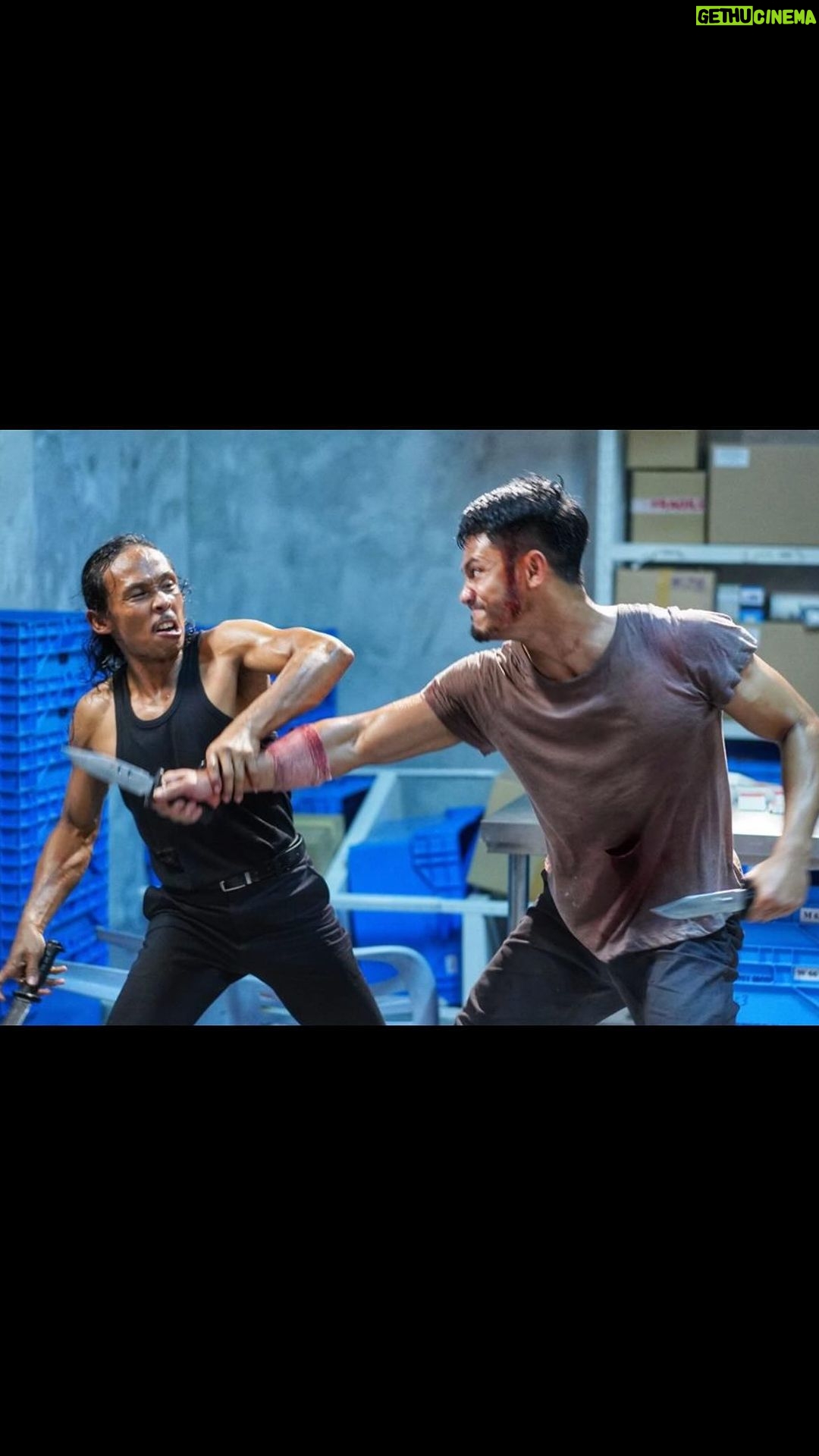Yayan Ruhian - 17.5K Likes - Final fight
@yayanruhian VS @hairulazreen
WIRA movie #Netflix
THE BEST NEVER REST