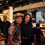 Yayan Ruhian Instagram – Alhamdulillah
Kemeriahan malam yg penuh Berkah mempertemukan kami yg entah berapa lama ta pernah bersua
Dengan prestasi selangit tapi Kamu tetap Membumi
Selamat Panjang Umur Jagoan @iko.uwais
Do’a terbaik pastinya dari semua yg hadir di syukuran Ulang Tahun Mu
Bidikan @bahasa_hanief & jepretan @dzikrisukma
#birthday #greget