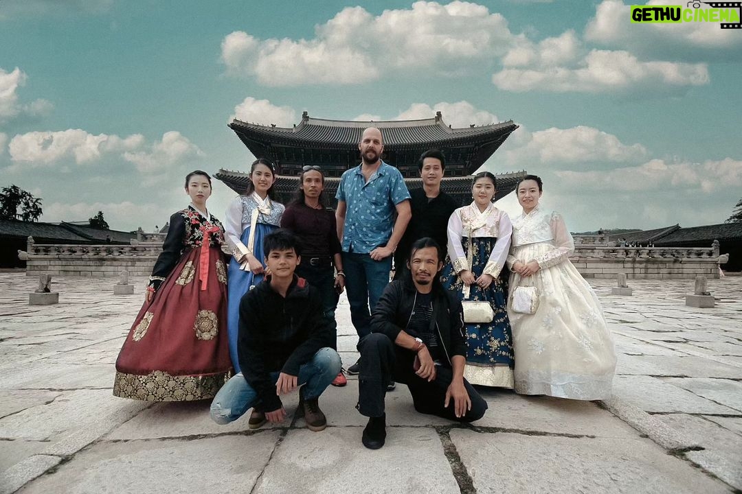 Yayan Ruhian Instagram - #latepost September 2019 #gyeongbokgung #korea #YayanRuhian #CecepArifRahman #FujiXT1 #fujifilm #lightroom #BahasaHanief Gyeongbokgung Palace, Jongno-Gu, Seoul, Korea