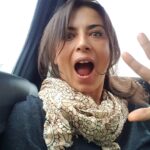 Yeşim Büber Instagram - Bir gün yine trafikte sıkılmışım... ahhh #siyahincidizisi_ #ahhistanbul