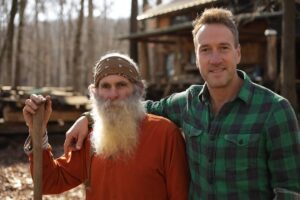 Yeşim Büber Instagram - Şehirden kaçmak ve ister kır evinde ister teknede doğal bir hayata devam etmek istiyorsanız, size gerçekten ilham verecek Ben Fogle'ın BBC Earth’teki Return to Wild belgeselini kaçırmayın! 
#bbcearth  #benfogle:returntowild