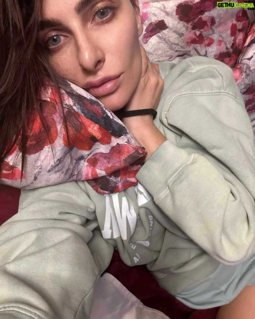 Yekaterina Varnava Instagram - авитаминоз, добрый вечер