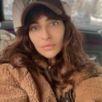Yekaterina Varnava Instagram - Пришла весна..всем насрать😂🌷