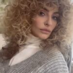 Yekaterina Varnava Instagram - Плюс челка, минус челка, длинные, кудрявые, прямые, септум, простуда, прыщи, загар, каре.. какой интересный был год. Здравствуйте, 39!🥸 Moscow, Russia