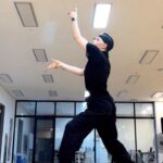 Yell Instagram - _ It's been a while since I danced to another dancer's choreography 언니들 수업 못 들은 게 한이 돼서 그냥 안무를 따버려.. 아침부터 저녁까지 훈련 끝내고 또 연습하는(!) 춤으로 가득한 하루🥳 . #Fearless - #LESSERAFIM #Choreography by @yoonyoung_jerkfamily x @bengalpark