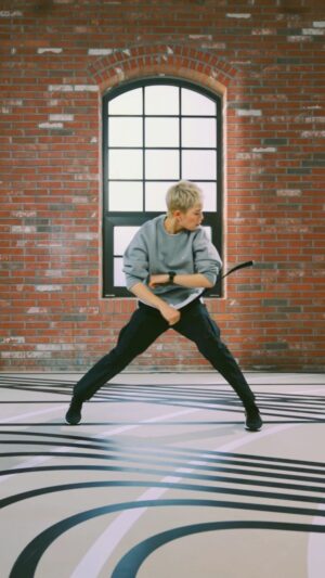 Yell Instagram - _
Let's try this #NikeDanceChallenge together‼️
B-girl Yell과 함께하는 나이키댄스챌린지!
나이키 닷컴의 튜토리얼 영상을 보고 지금 바로 도전해 보세요😉
그냥 자신감을 가지고 즐기면 됩니다! Just do it☑️
.
틱톡 #나이키댄스챌린지에서 에너지를 느껴보세요!
#nike #나이키
