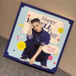 Yell Instagram - 20220324 #Birthday 전주로 촌외훈련하러 내려와있는지라 사실 아무 생각도 기대도 없었던 올해 생일이 정말 너무 감사한 많은 분들 덕분에 특별해진 것 같아요 연락 주시고 축하해주셨던 모든 분들 한 분 한 분 정말 감사드려요🙏🏻 . 부상 등등 개인 사정들 때문에 많이 힘들었는데 당일에 생일 축하해주시러 전주까지 내려와서 선물을 주고가시고 대표팀 전체에게도 서포트를 해주신 팬 여러분 정말 진심으로 감사드려요! 덕분에 앞으로 헤쳐나갈 의지를 매번 얻어갑니다 정말로! 아무것도 모를 때 갑작스런 축하를 받고 울 뻔했는데 꾹 참았어요 흐 . 브레이킹 팀 코리아 감독님 코치님 지예언니 종호오빠 승빈오빠 그리고 이사님까지! 함께 축하해주셔서 감사하고 고생 많으셨습니다✨ . 카카오톡 배너광고가 정말 운명처럼 3시 24분에 처음으로 떴어요! 메세지북도 정말.. 너무 말도 안 되는 선물.. 감사합니다ㅜㅜ 준비해주시느라 너무 고생 많으셨어요 옐단! 더 좋은 댄서, 좋은 사람으로 성장하겠습니다 :) + 그래피티 선물해주신 @bboyheady 오빠 그리고 마지막 축하하러 와주신 전주 레퍼젠 @bgirljayon @ohneroc_skz 진짜 최고❤️❤️❤️ Jeonju, Korea