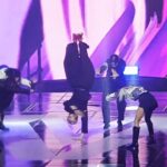 Yell Instagram - _ 2022 Superbeewhy and.. I got lucky These are my best moments of SWF encore concert! . 2년 전 프로모션 영상의 안무를 직접 무대 위에서 선보여서 더 감회가 남달랐던 수퍼비와 그리고 전국을 돌며 열 몇번의 세컨 무대 중에 1월 1일에 드디어 꽂힌 나인틴 #SWFontheStage