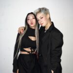 Yell Instagram - _ Same day, different vibe lol Black Sun and YELL Cookie😂 Happy Xmas❤️💖 . 오늘 송도 콘서트가 최고의 크리스마스 선물이 되셨길 바라요🎄 나는 쿠키에 진심이었다 +무대 오르기 전 연습과 실전의 헤드뱅잉 아니 몸서리