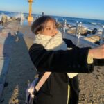 Yeojin Instagram - 🍀✨🌊 하고싶었던 일들을 할수있음에 감사했던, 함께하고 싶은 사람들과 공존할수있음에 감사했던, 다음 해에는 더 잘해보고싶은 마음을 가질수있게 해주심에 감사했던 한해였다 :) 언제나 그러하듯 한결같이 하나씩 천천히 나아가보자는 마음잃지않고 더 부지런해지는 내가 되었으면 좋겠다🙏 한해도 감사했습니다아! 새해도 잘 부탁드려요🫡🧡 #2023 #2024 #yeojin #🍀