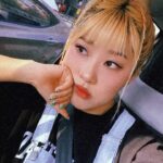 Yeojin Instagram - 🤓🤟 쉬는날 시간은 왜때무네 빨리가나여 👕👜 @chapchap_official_ @chapchap_official_ @chapchap_official_ #여진 #데일리 #가방 #풋볼티셔츠 #찹찹 #yeojin #daily #bag #chapchap