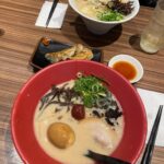 Yeojin Instagram - 🥸 우당탕탕 오사카일기 (feat. 한비가 분양해준 두친구) #osaka #japan #yeojin #오사카 #일본 #여진 #인형뽑기달인 #우당탕탕