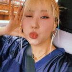 Yeojin Instagram - 🤓🤟 쉬는날 시간은 왜때무네 빨리가나여 👕👜 @chapchap_official_ @chapchap_official_ @chapchap_official_ #여진 #데일리 #가방 #풋볼티셔츠 #찹찹 #yeojin #daily #bag #chapchap