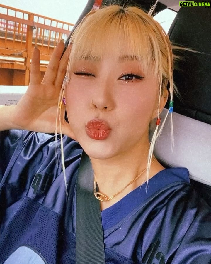 Yeojin Instagram - ๐ค๐ค ์ฌ๋๋ ์๊ฐ์ ์๋๋ฌด๋ค ๋นจ๋ฆฌ๊ฐ๋์ฌ ๐๐ @chapchap_official_ @chapchap_official_ @chapchap_official_ #์ฌ์ง #๋ฐ์ผ๋ฆฌ #๊ฐ๋ฐฉ #ํ๋ณผํฐ์
์ธ #์ฐน์ฐน #yeojin #daily #bag #chapchap