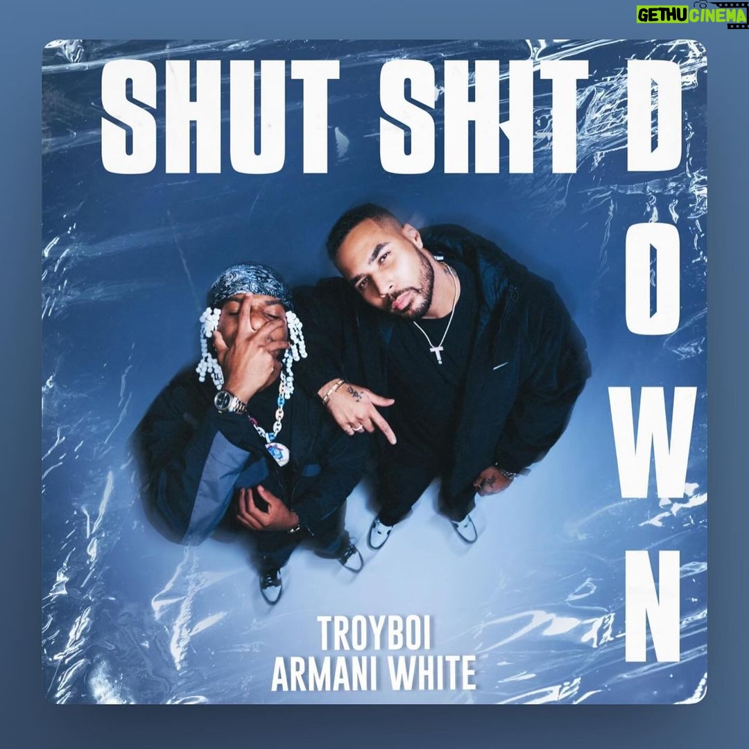 Yeojin Instagram - ❄️ @troyboi @armaniblanco Shut Shit Down @yeojin1009 Choreography @uplydance_ Every friday 7:20pm 내 취향을 저격하는 노래 등장🤟 더 연습해 봐야겠다! 헤헿 이날도 함께해준 여러분 감사합니다! 많이 추워졌는데 감기 조심하세요❤️ #troyboi #armaniwhite #shutshitdown #yeojinchoreography #classvideo #urbanplay