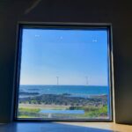 Yeon Seung-ho Instagram – The blue sky and sea comfort the hard reality.💙
I wish you a comfort.💚 클랭블루제주