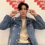 Yeon Seung-ho Instagram – #협찬
–
다가오는 봄에는 역시 #청자켓 #청청패션 

제가 사랑하는 #데님 💙 
#데님 은 #필로그램 👍

photo by @givethinkyou 

The cold winter will pass with time, and the warm spring will welcome you. Inthemass