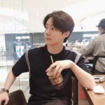 Yeon Seung-ho Instagram - Even if someone or something bothers me, let's smile and get through it!😋 That's my destiny, too!👊 I can't lose my life to fate! ✌🏻 We're stronger than anyone else!👍💚 스타필드 하남