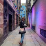 Yesung Instagram - Because it's spring, I want to leave again. London, United Kingdom