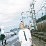 Yesung Instagram - さよならだけが人生だなんてさ 信じたくないから 出会えてここにいて 君と僕の奇跡をたしかめてた @yesung_jp_official
