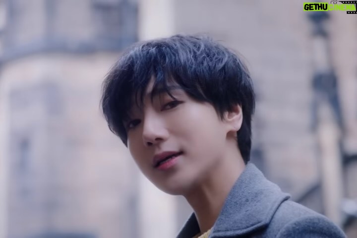 Yesung Instagram - Past and present coexist 📽️ Katedrála Sv. Víta