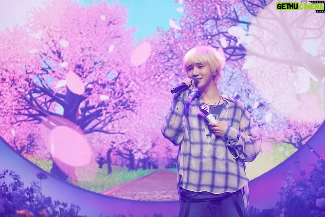 Yesung Instagram - Todavía se siente como un sueño... nos vemos pronto.💙 @yesung_smtown
