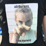 Ylva Bjørkaas Thedin Instagram - Tok meg 7 forsøk å lage en middelmådig T-skjorte, men disse to glemmer ikke meg med det første:))