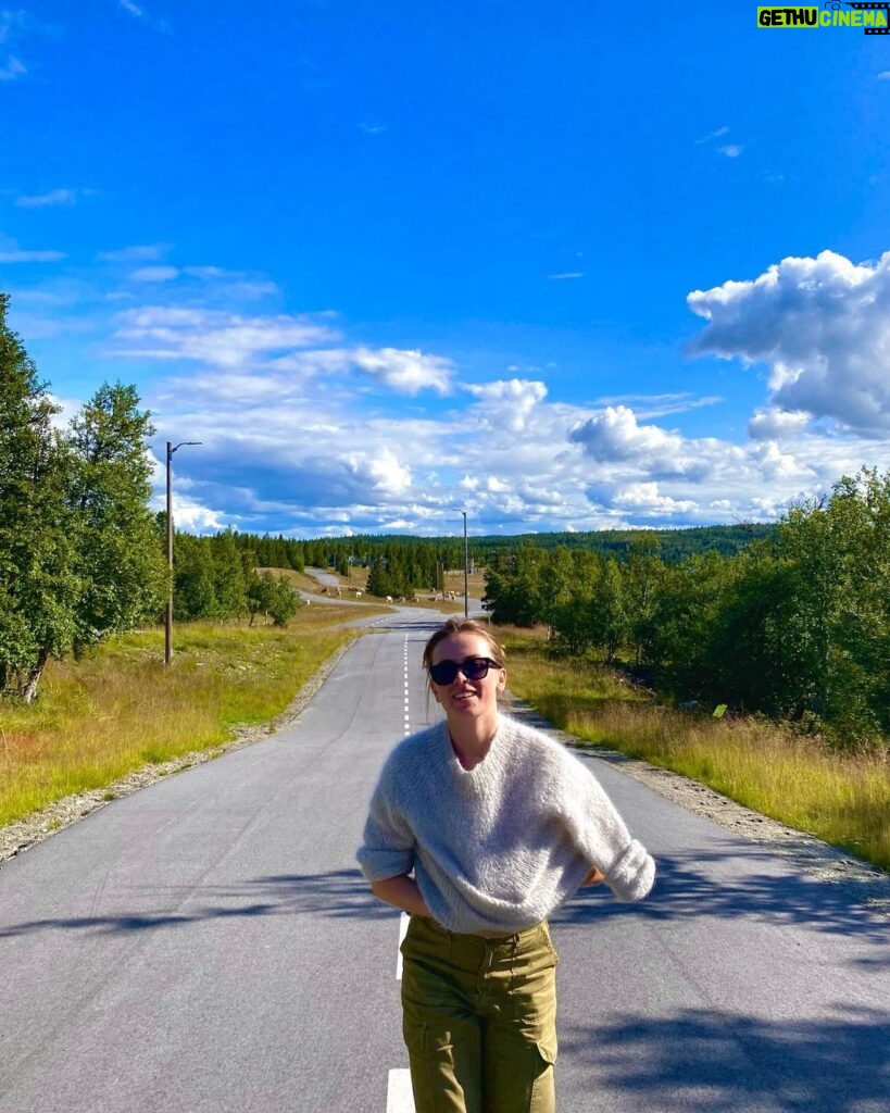Ylva Bjørkaas Thedin Instagram - <3 Fikk bruk for sydvesten min!! Gålå, Norway