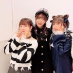 Yoko Hikasa Instagram - ❤ ️朗読劇スノーホワイト育成計画 無事終わりました〜！ 観劇に来てくれた皆、 配信で見てくれた皆、 ありがとう〜✨✨ スノホワはめちゃシリアスで まほいくらしさ全開でしたが 我ら魔法少女の自己主張チームは ドタンバタンのわちゃわちゃで 楽しさ全開でお届けしました〜。 好き勝手しすぎたーーー 稽古はもっとまともだったんだけど なんかやっぱお客さんいると テンションあがっちゃうのよ。 スノホワとのギャップをね、 それもまたまほいくの良さと 思ってもらえたら嬉しいな。 メンバーに本当に恵まれて 幸せな一日になりました！ ありがとうございました！ #魔法少女育成計画 #朗読劇 #スノーホワイト #青い魔法少女の自己主張 #東山奈央 @naobou_official #沼倉愛美 ちゃん #安野希世乃 ちゃん #日高里菜 @rina_hidaka615 #伊藤彩沙 ちゃん @ayasacream #日笠陽子