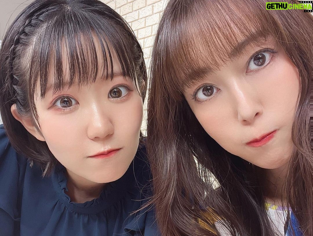 Yoko Hikasa - 7.8K Likes - ⚔️
TVアニメ
はたらく魔王さま2ndseason
そしてラジオも
無事放送終了しました!
ありがとうございました!
ラジオ最終回ではりょーたも来て
3人で相変わらずわちゃわちゃ🙌
プチ打ち上げ話もしてますっ。
本当に嬉しくて楽しい3ヶ月でした。
奈央と二人で
まったりゆっくりじっくりな
おしゃべりが楽しくて
私利私欲のために作品を超えて
レギュラー化しようとしたり笑、
今回はアーティストさんにも
お越し頂きお話聞けたりして
密度の濃いラジオになりました😊
いつかまた、みんなに
会えたらいいな。
そんな想いを込めて、
思い出写真載せておきまーす
#はたらく魔王さま
#はたらく勇者さま
#逢坂良太
#東山奈央
#小野友樹
#下野紘
#伊藤かな恵
#日笠陽子