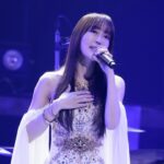 Yoko Hikasa Instagram - 🎤 ありがとう。 全てのキャラクター、 全ての人に救いがありますように。 #進撃の巨人 #attackfes #10th #thankyou Ｋアリーナ横浜