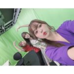 Yoko Hikasa Instagram - ⚔️ 今日はお昼から、 シンフォギアXDの 6周年生配信でした！ こうしてまた 周年のお祝いができて嬉しい。 6年も続いているのは スタッフさん、 応援してくれる皆のおかげ。 金子さんも来てくれたりね！ こんなにも恵まれてて。 当たり前のことではないのです！ 日々感謝の気持ちをもって、 皆さんに楽しんでもらえるよう これからも全力で 笑顔を届けたいと思う、 そんな配信だったのだ！ 愛ッ 愛ッ 愛ーーーーーーッッ 見てくれてありがとねー！ #戦姫絶唱シンフォギア #xd #井口裕香 #高垣彩陽 #日笠陽子 #空気はある #むしろ美味しい #Y字じゃなくI字 #何故そこで愛 #これからもよろしくね