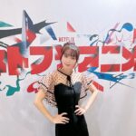 Yoko Hikasa Instagram - AJ！ 2日目② Netflixさんステージにて 戦う女性たち。 #ファイちゃん @fairouz_ai #黒沢ともよ @tomoyo_kurosawa_official_ ネトフリアニメに出演する 女性の中でも ほんとに個性強い人たち きちゃった！！！な ステージでした笑 3人でもお話したかったな〜 おもしろそー！！！ ファイちゃんとは YMCAを踊る仲なのよ...🕺 #吉田さん お久しぶり〜☺️ バスタードのお話たくさんしました！ MCお疲れ様でした！ #Netflix 東京ビッグサイト(東京国際展示場)