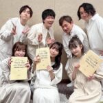Yoko Hikasa Instagram - 音読Stage Story of Songs T1 ORANGE RANGE 出演させて頂きました！ たすくとは、親子を。 ハマケンさんとは夫妻を。 番長は半分お客さんとして聞いて笑ってました😂 中々リハで合わせる事も難しかった中で、 こうしてお芝居を通してチームワークで絆を深める。 良いよねえ。 本当は朗読で向かい合う事や 手を繋ぐ事は良しとされてないのかもだけど ルカとは 手から伝わる気持ちと、 手を放すって、 大事な事だと思ったんです。 楽しかった〜。 #音読 #朗読劇 #ORANGE RANGE #オレンジレンジ #加隈亜衣 #久保ユリカ #てらそままさき さん #中島ヨシキ #畠中祐 #浜田賢二 さん #日笠陽子 #毎回鼻水ズバズバだけはなんとかならんのかのう #おうおう日笠さんの鼻腔よ