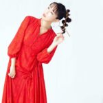 Yoko Hikasa Instagram - 宣材撮影の時に撮ってたやつだよ。 赤い服はインスタ用になった。 折角なので色々載せていくね！ メイク:北原さん　衣装: @m1nam1_515